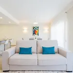 Casa Estrella At Boavista Daire Lagos